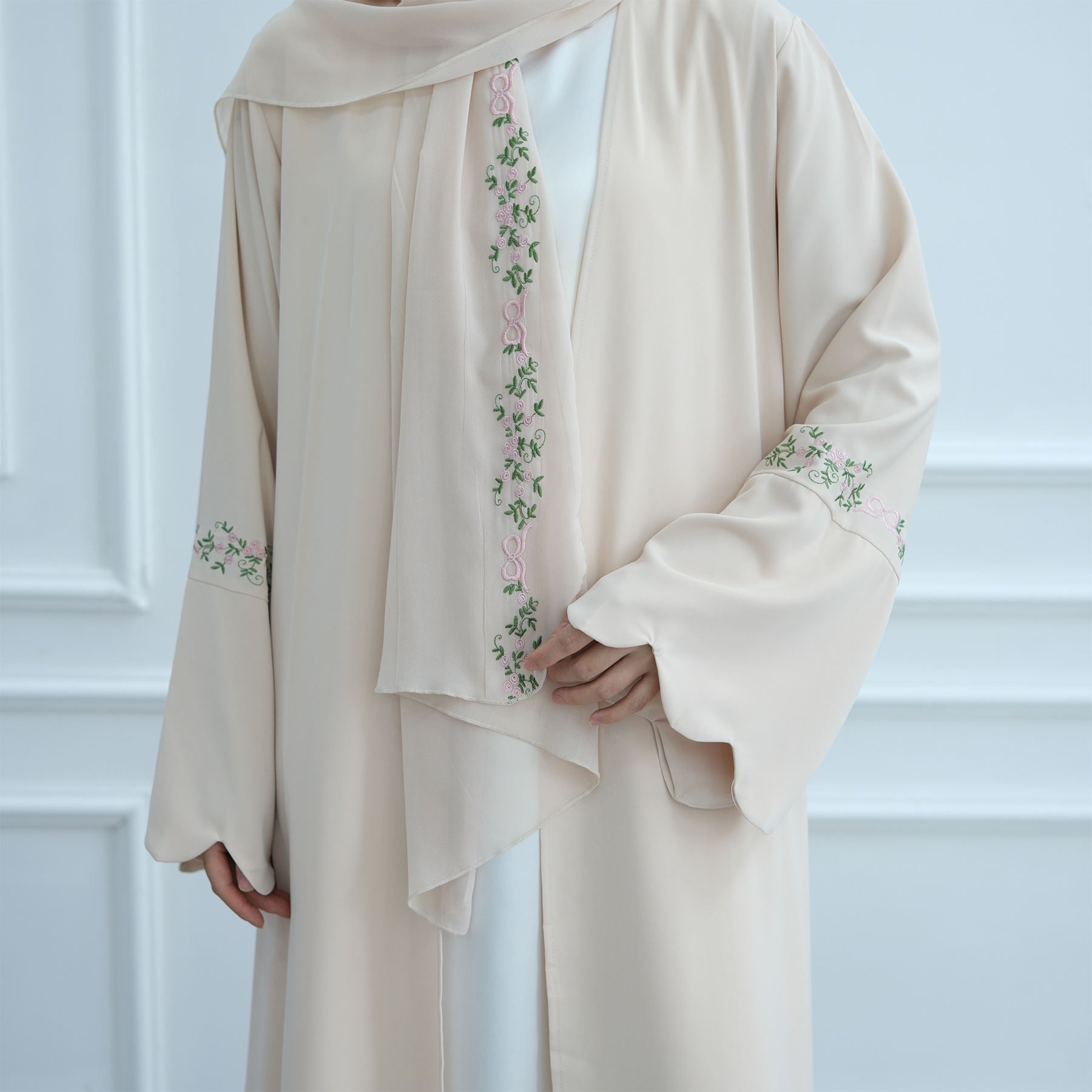 1068#Top Abaya Manufacturers Islamic Clothing Dubai Abaya and Hijab Embroidery Sleeves 2pcs Set Summer Modest Open Abaya