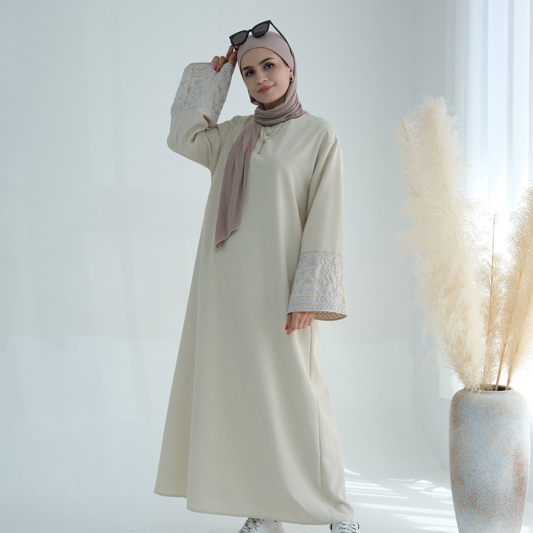 1735#New Linen Embroidery Closed Abaya Wholesale Hot Sale Islamic Modest Clothing