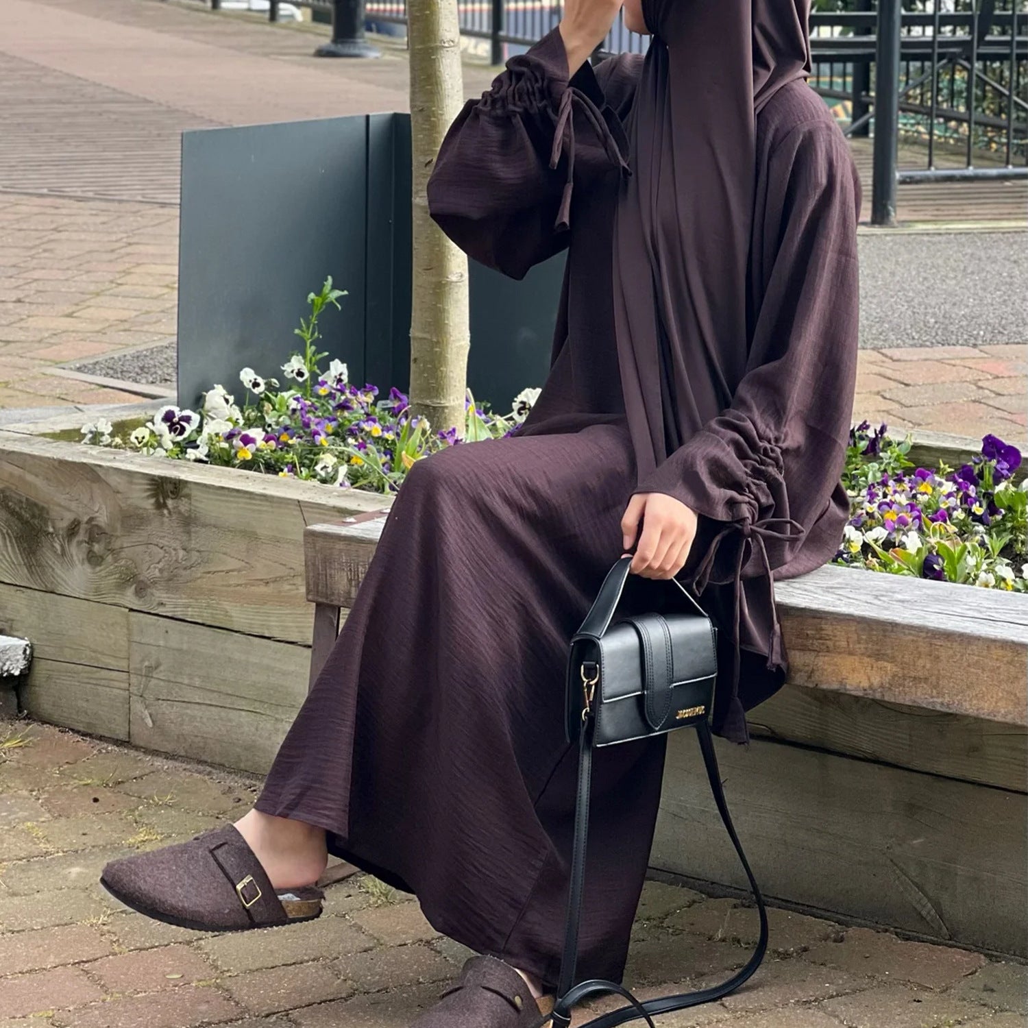 1833#Hot Selling Women Abaya Ruched Sleeve Long Dress Solid Color Breathable Closed Abaya Women Muslim Dress