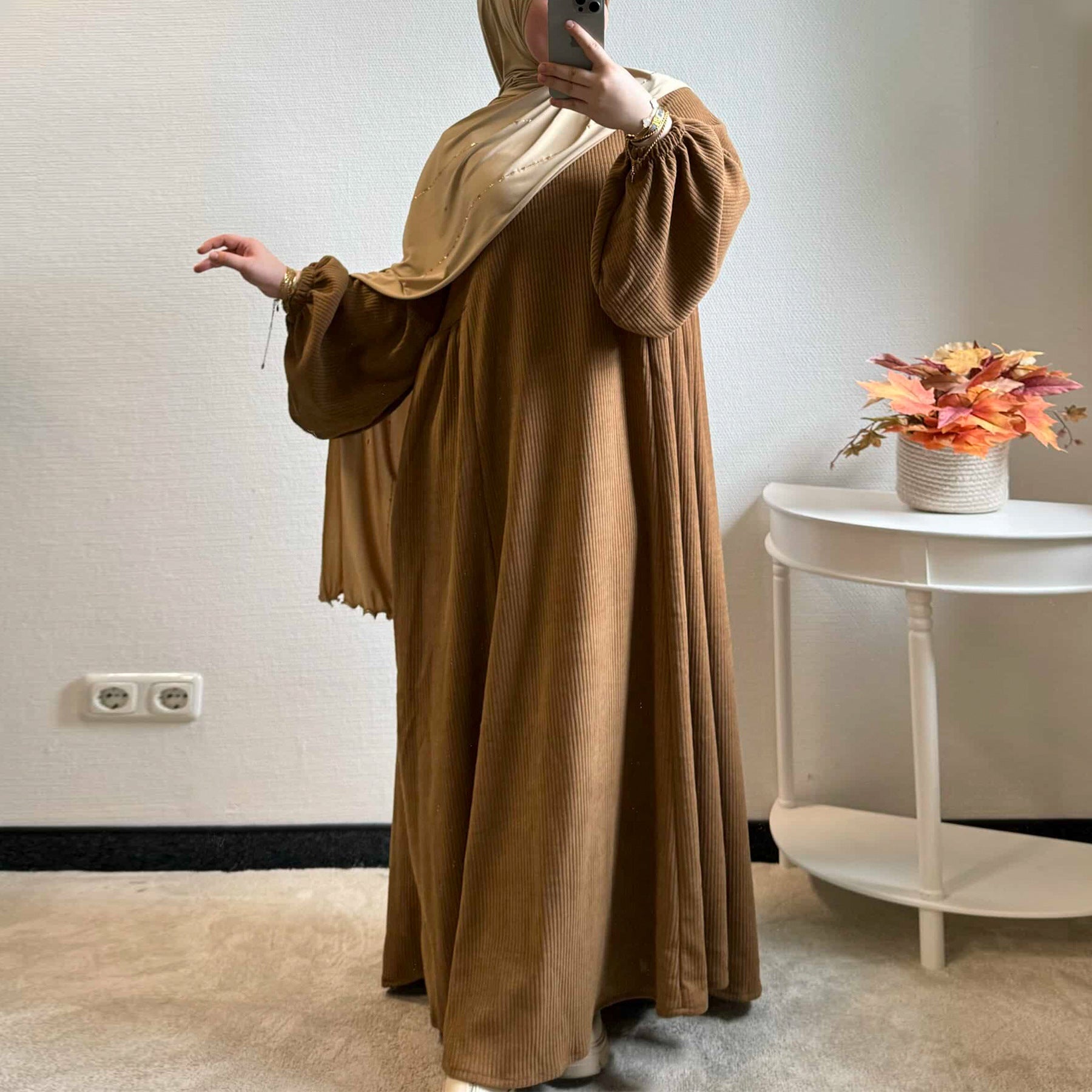 1919#New Winter Abaya Round Neck Balloon Sleeves Solid Color Cordury Closed Abaya Women Dresses