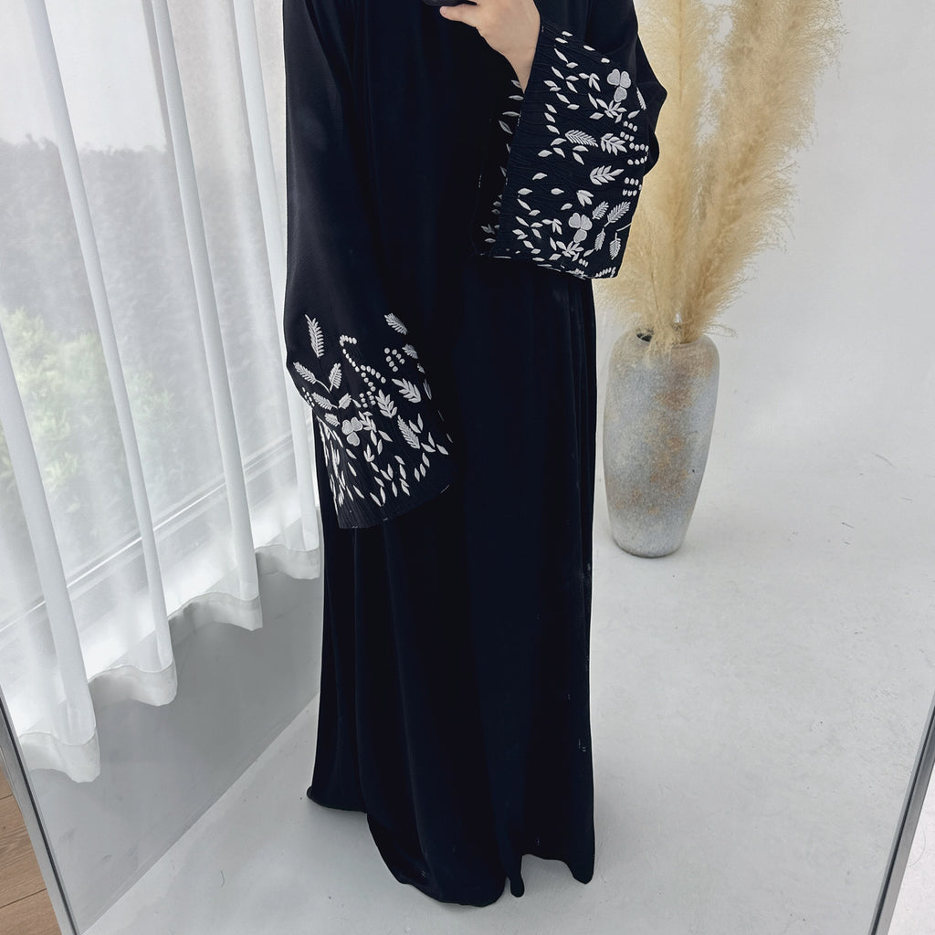 1769# Satin Embroidery Luxury Muslim Women Abaya Dress Islamic Clothing Women