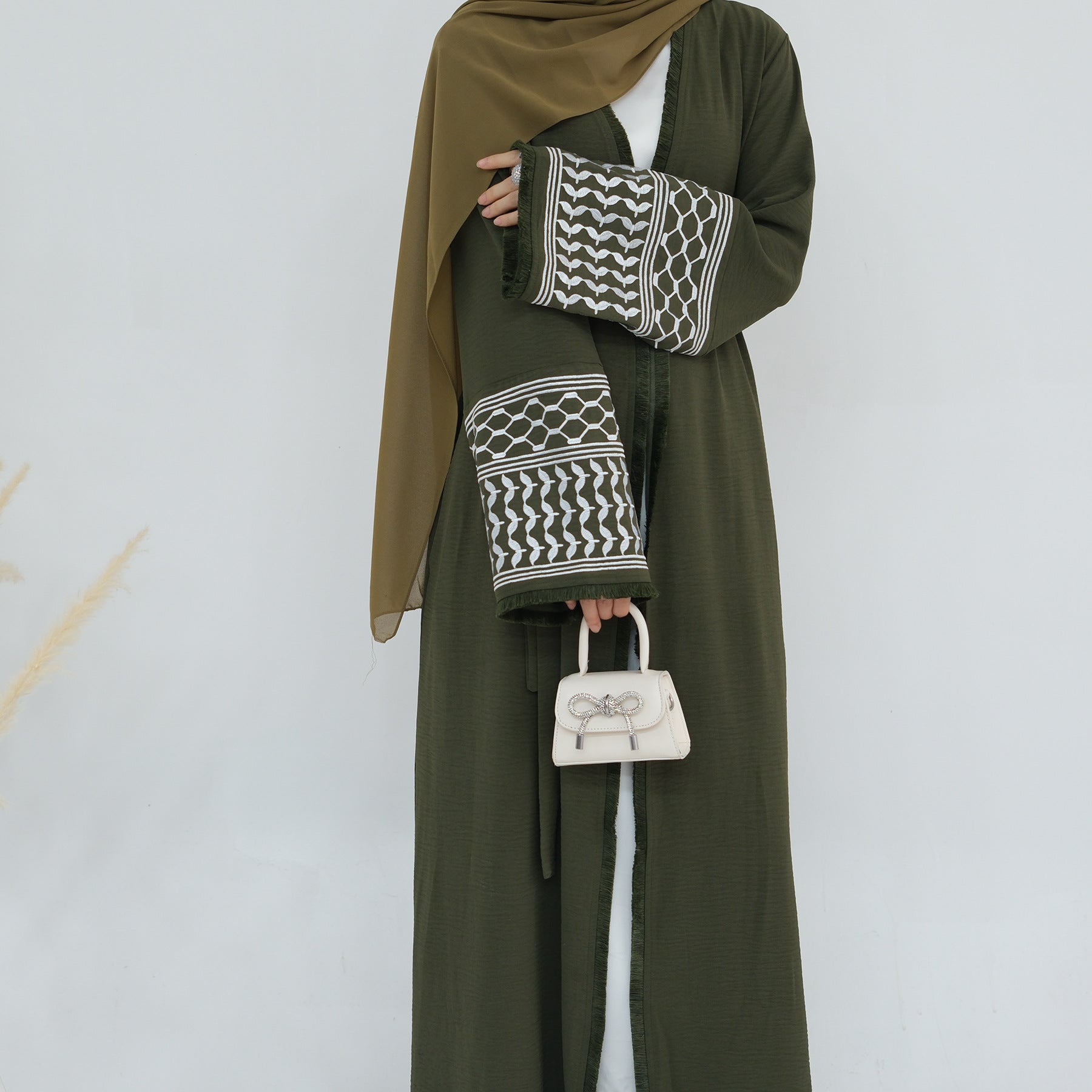 1763# New Soft Crepe Embroidery Kefiyyeh Ramadan Tassel Dubai Abaya Women Modest Islamic Clothing