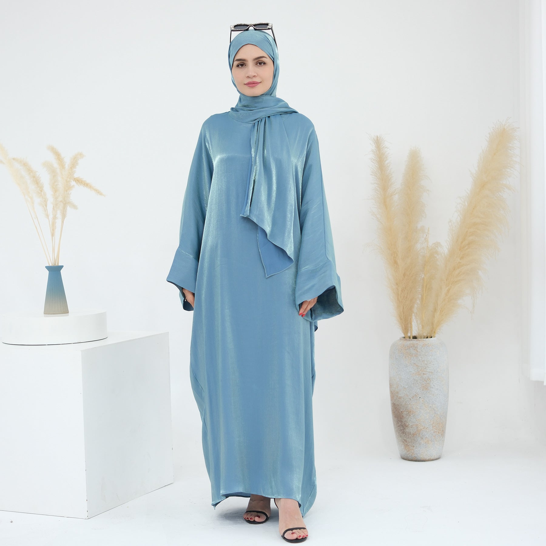 1789# 2024 New Shinny Polyester One Piece Hoodie Abaya Dubai Modest Dress with Attached Hijab