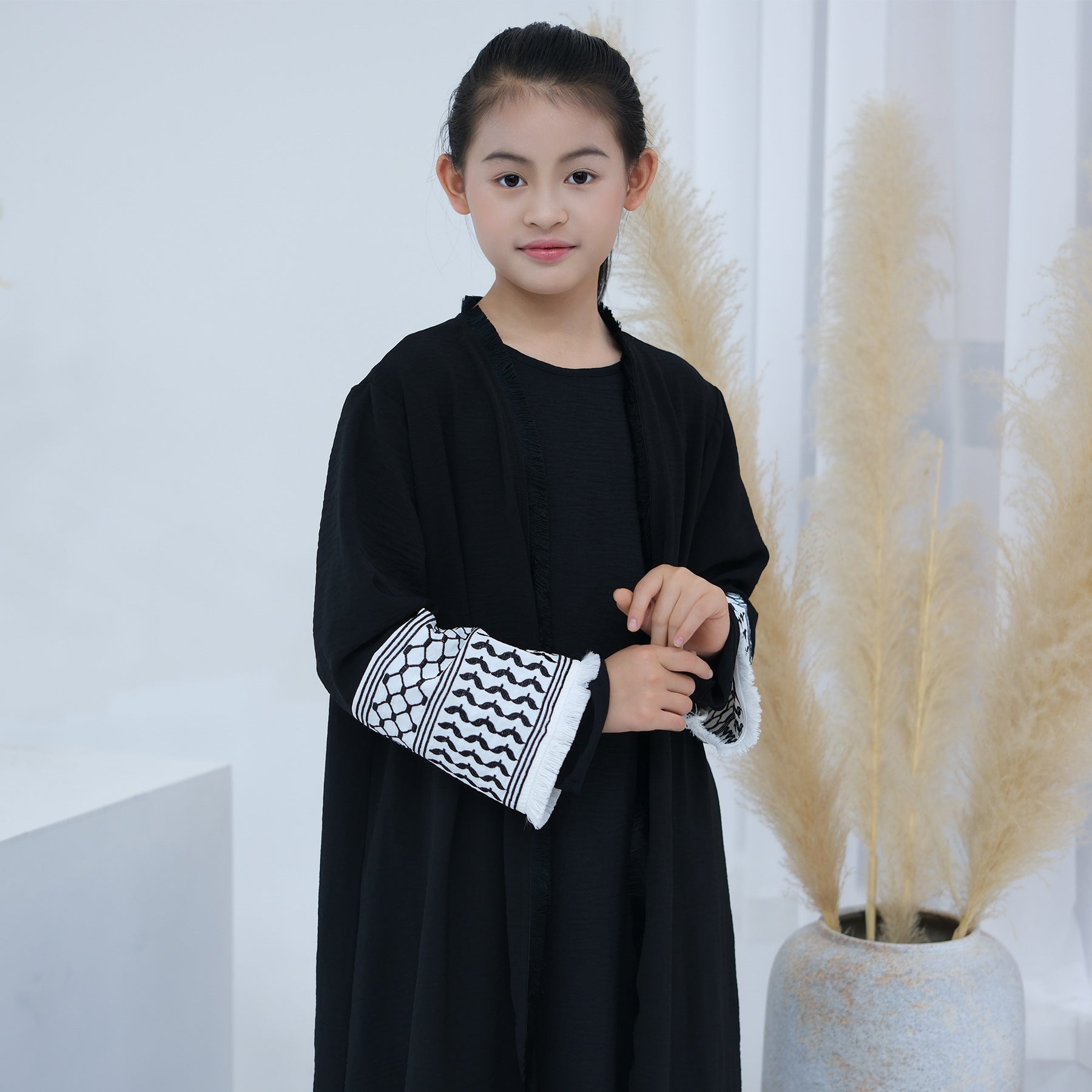 1782#Kids Abaya Keffiyeh Inspired Girls Embroidery Sleeves Women Maxi Dress Islamic Kaftan Trend Abaya