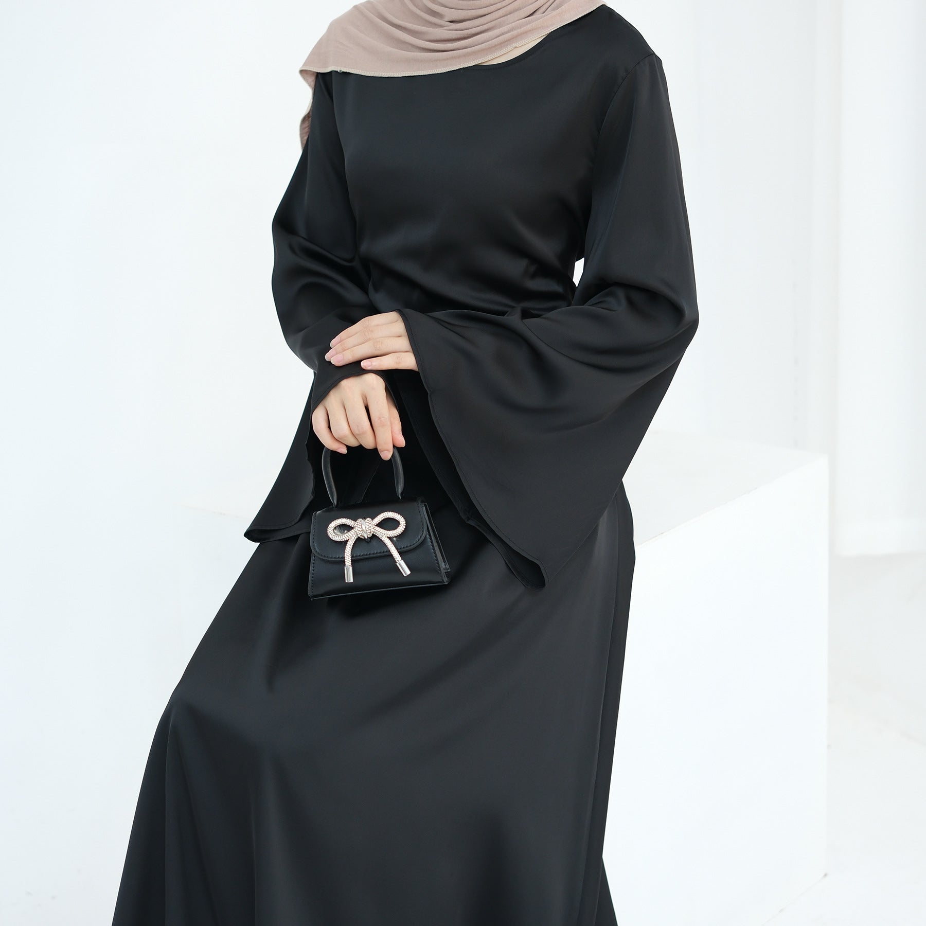 1860# Plain Silk Abaya Muslim Women Dress Islamic Clothing Modest Dresses with Adjustable Belt