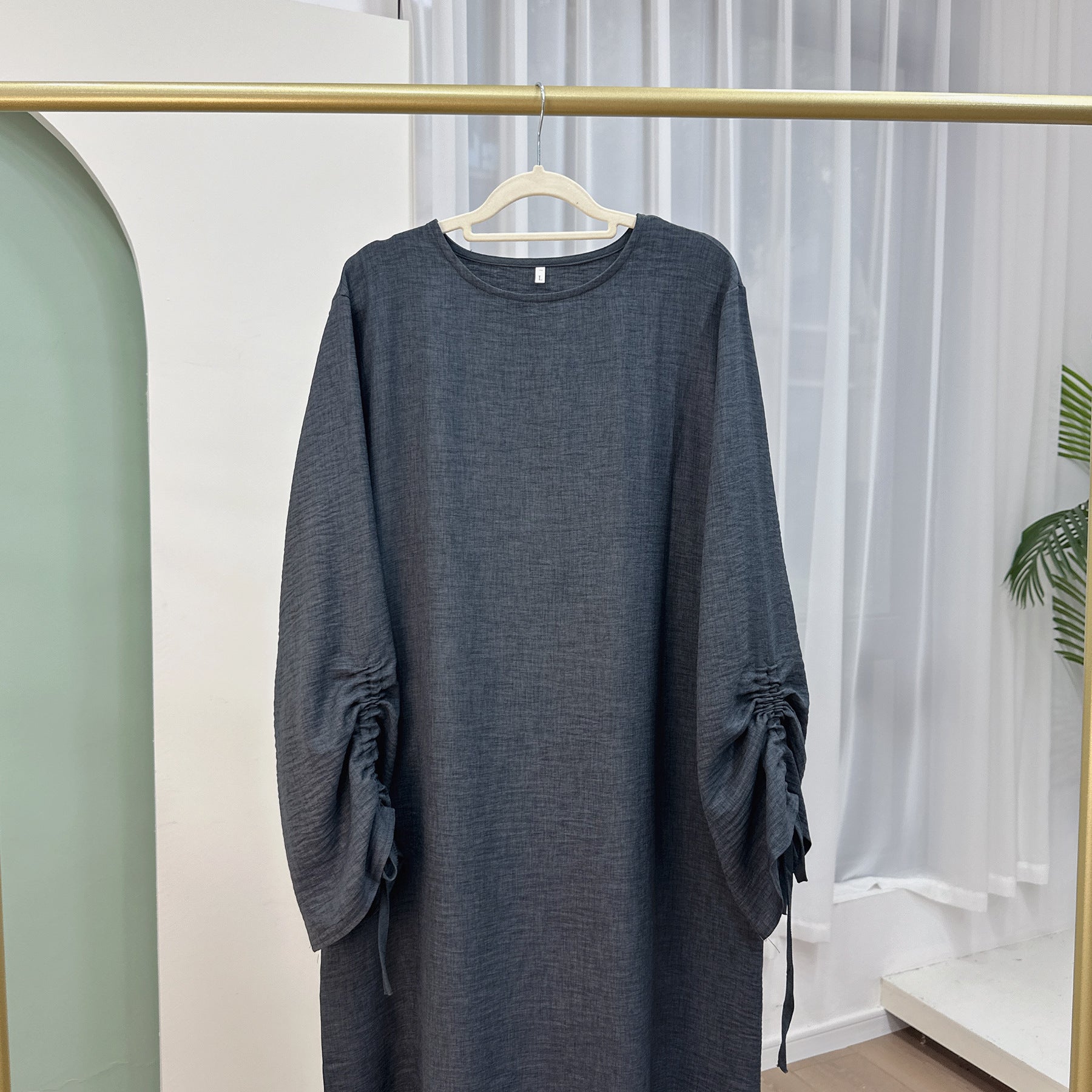 1833#Hot Selling Women Abaya Ruched Sleeve Long Dress Solid Color Breathable Closed Abaya Women Muslim Dress