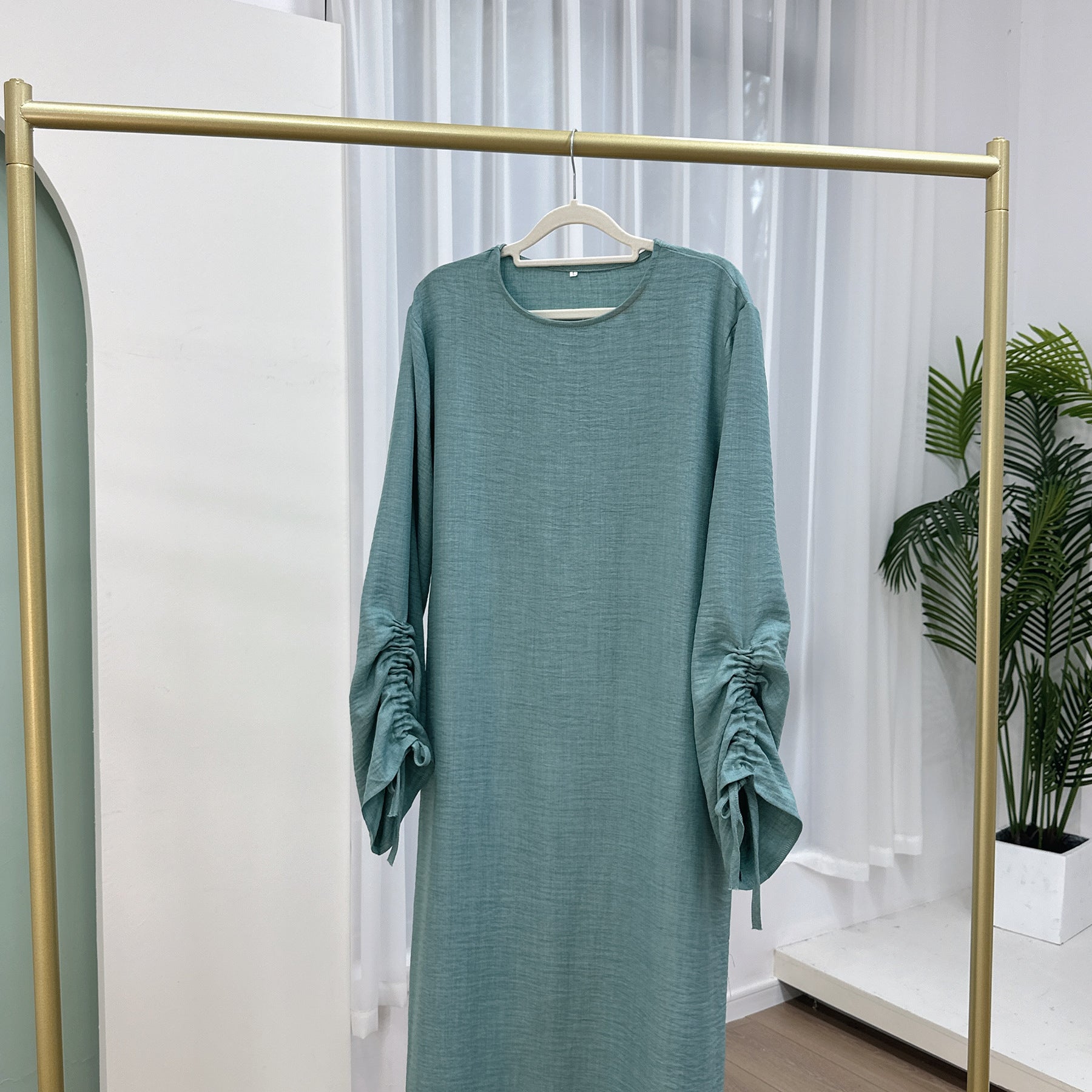 1833#Hot Selling Women Abaya Ruched Sleeve Long Dress Solid Color Breathable Closed Abaya Women Muslim Dress